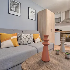 Cv1g Charming Studio At République - 2p Appartement